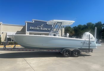 2023 Robalo 266 Cayman Solid Ice Blue  Boat